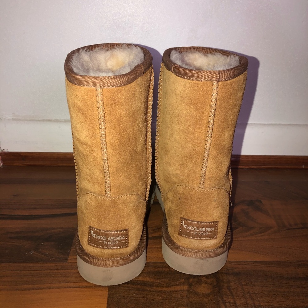 Koolaburra BY UGG short style number 1017090
